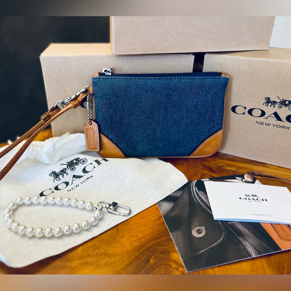 Coach RARE VINTAGE Mini Denim and leather Wristlet ALL INCLUSION!